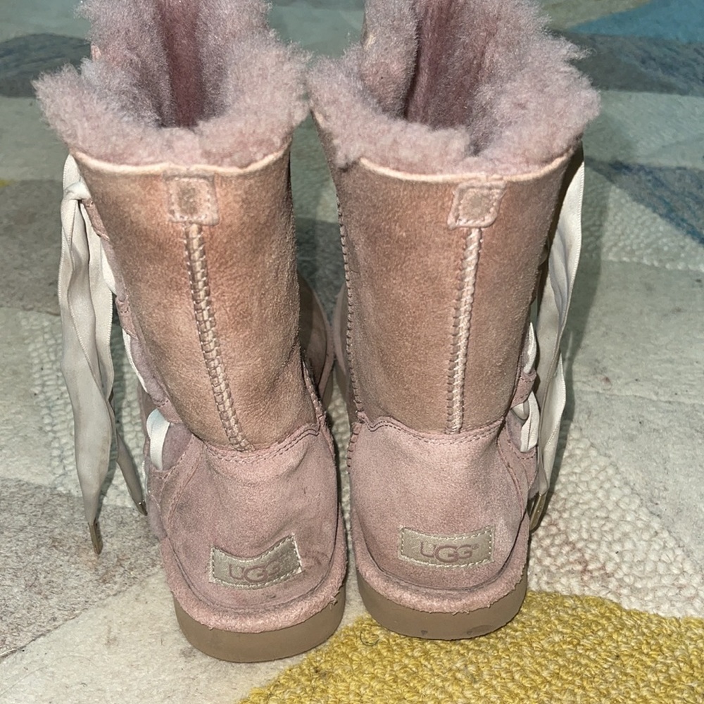 Pink UGG - Picture 5 of 7